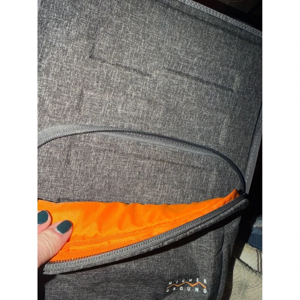 Higher Ground Capsule Plus Laptop Sleeve Case 11-14 inch Gray‎ Nylon Chromebook